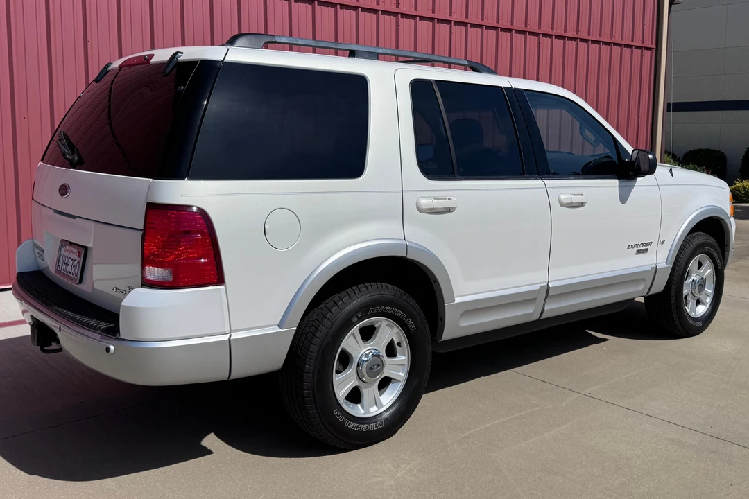 2002 Ford Explorer 3rd Gen - Image 4 of 31
