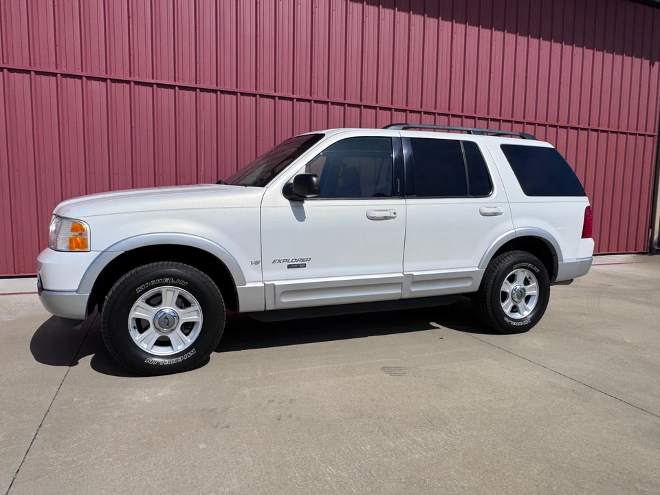 2002 Ford Explorer 3rd Gen - Image 12 of 31