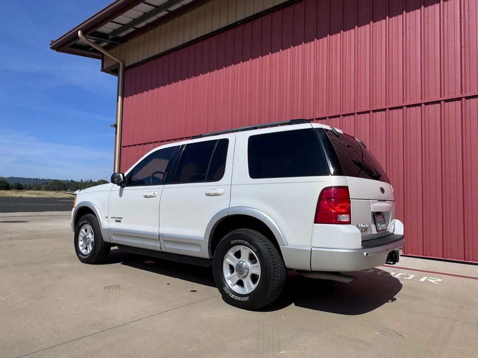 2002 Ford Explorer 3rd Gen - Image 14 of 31