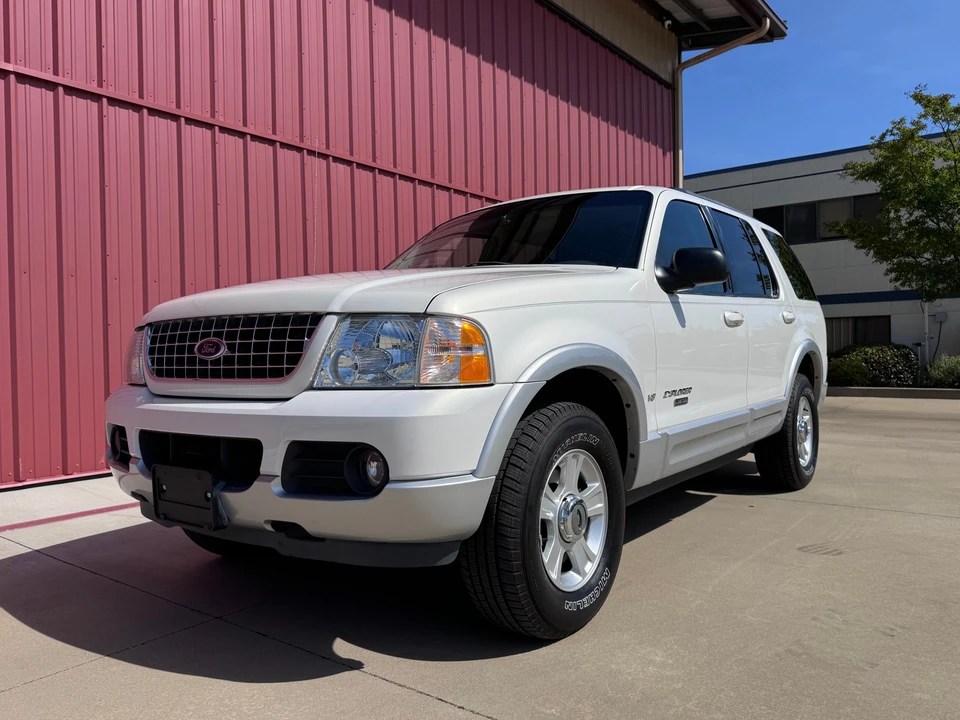 2002 Ford Explorer 3rd Gen - Image 10 of 31
