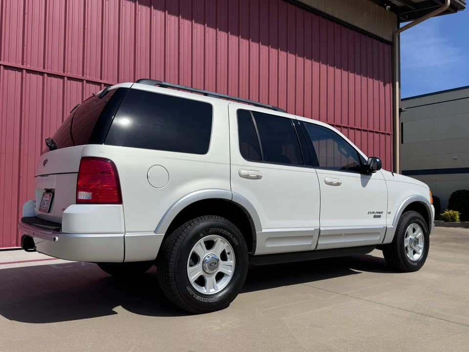 2002 Ford Explorer 3rd Gen - Image 22 of 31