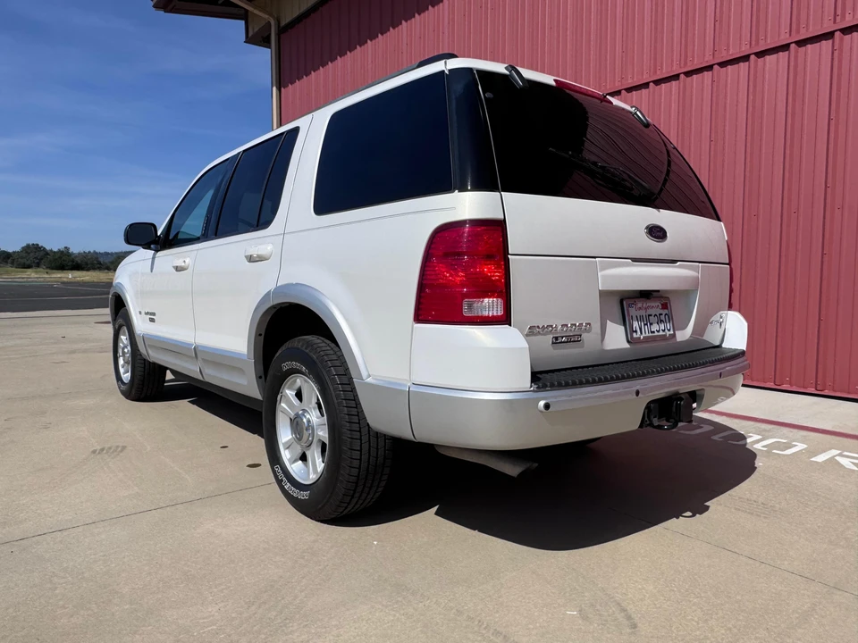 2002 Ford Explorer 3rd Gen - Image 17 of 31