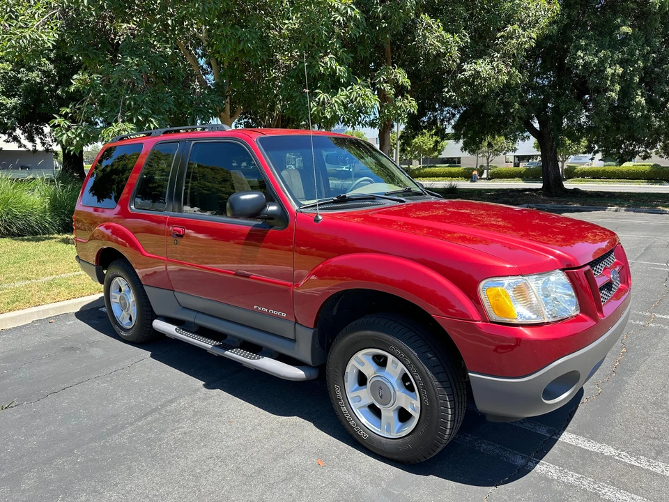 2002 Ford Explorer 3rd Gen - Image 17 of 31