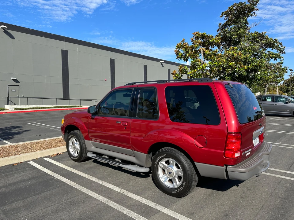 2002 Ford Explorer 3rd Gen - Image 12 of 31