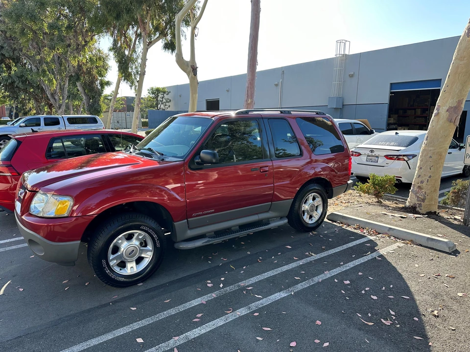2002 Ford Explorer 3rd Gen - Image 10 of 31