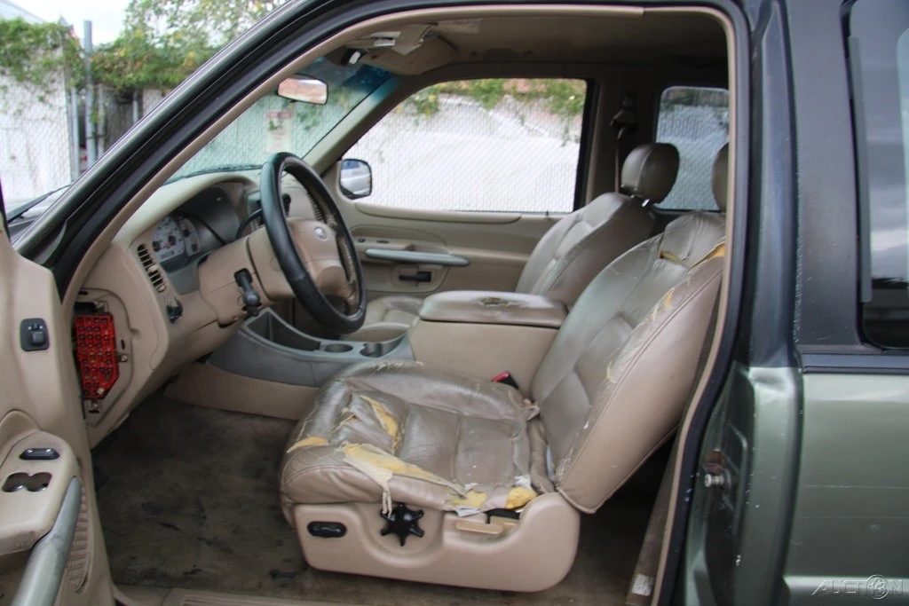 2002 Ford Explorer 2nd Gen - Image 13 of 21
