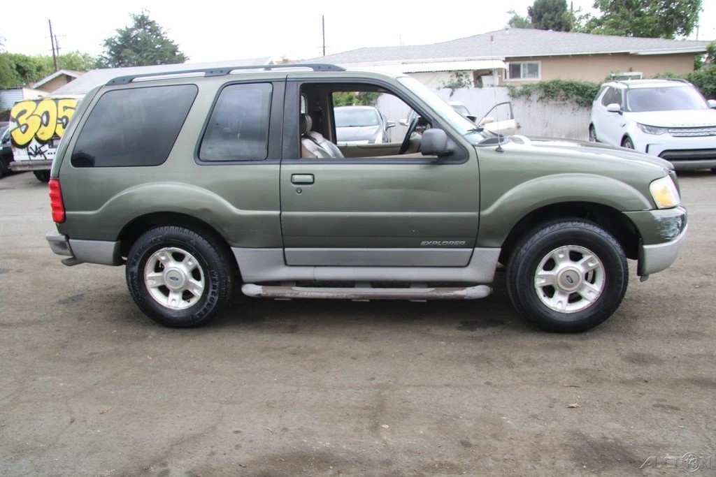 2002 Ford Explorer 2nd Gen - Image 9 of 21