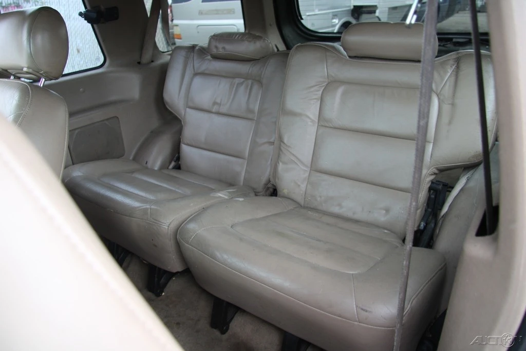 2002 Ford Explorer 2nd Gen - Image 18 of 21
