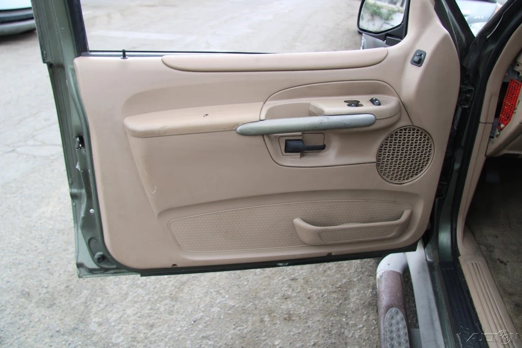 2002 Ford Explorer 2nd Gen - Image 12 of 21