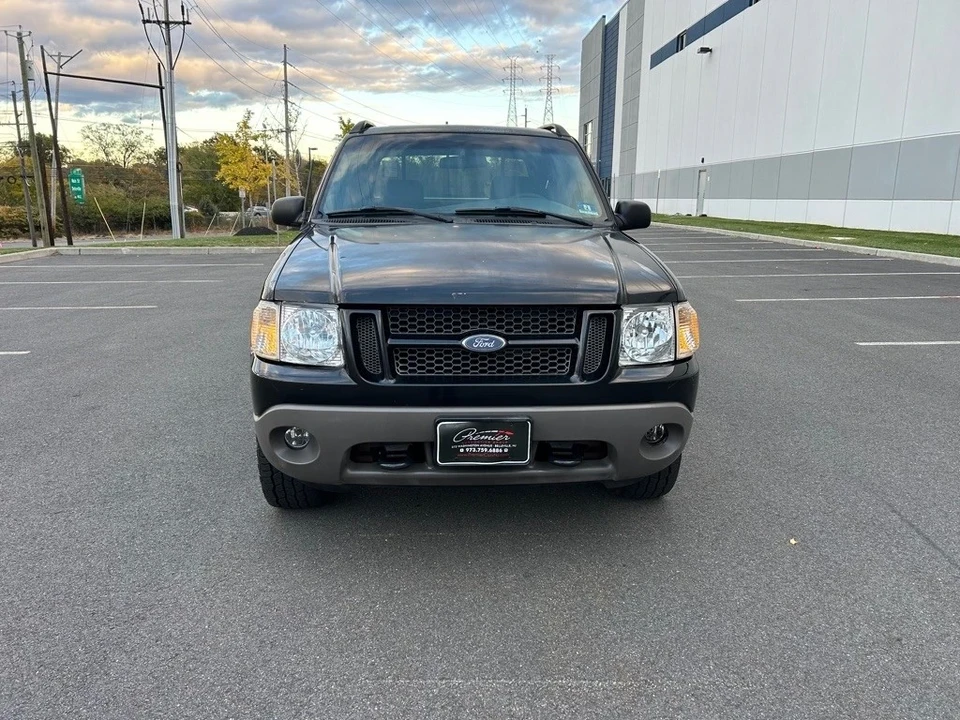 2002 Ford Explorer Sport Trac - Image 2 of 12