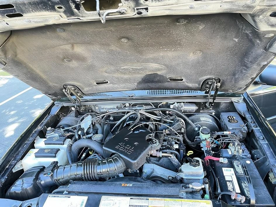 2002 Ford Explorer Sport Trac - Image 18 of 19