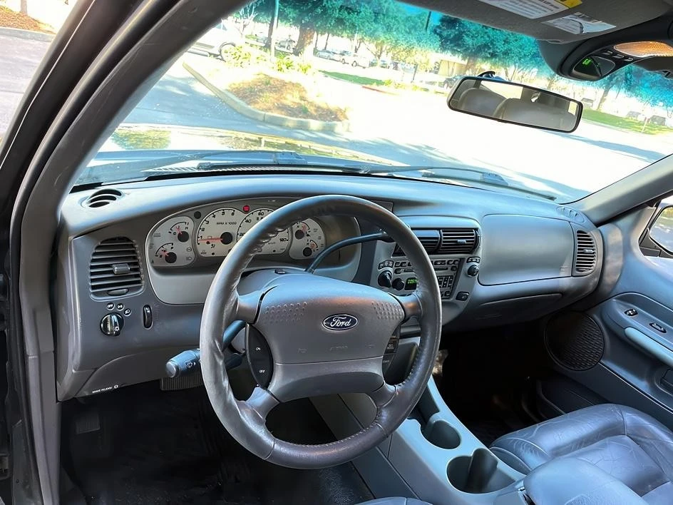 2002 Ford Explorer Sport Trac - Image 16 of 19
