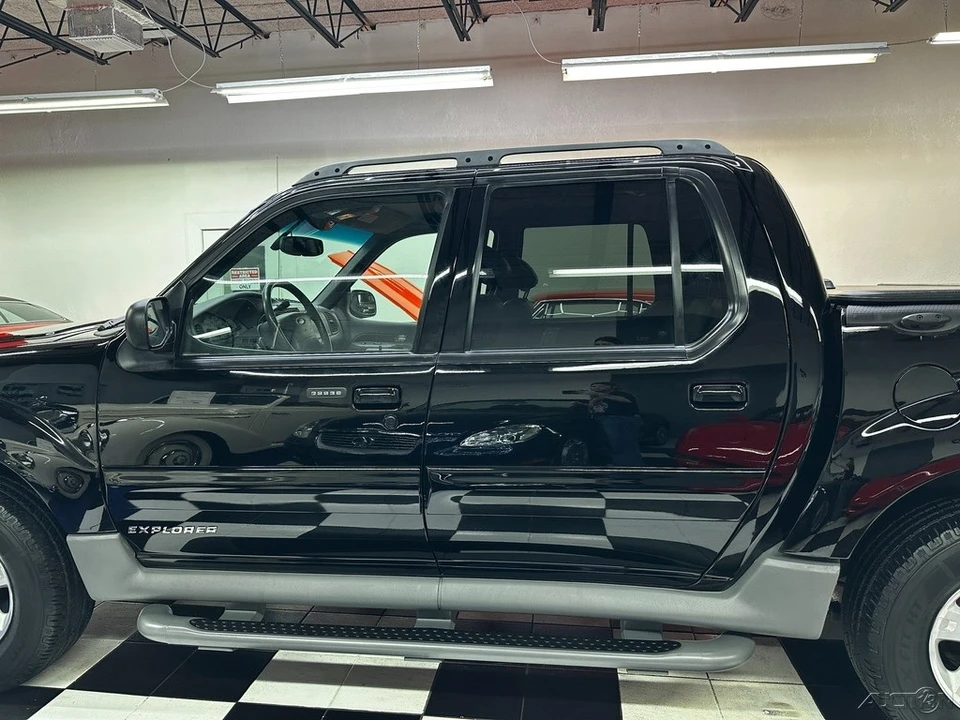 2002 Ford Explorer Sport Trac - Image 13 of 21
