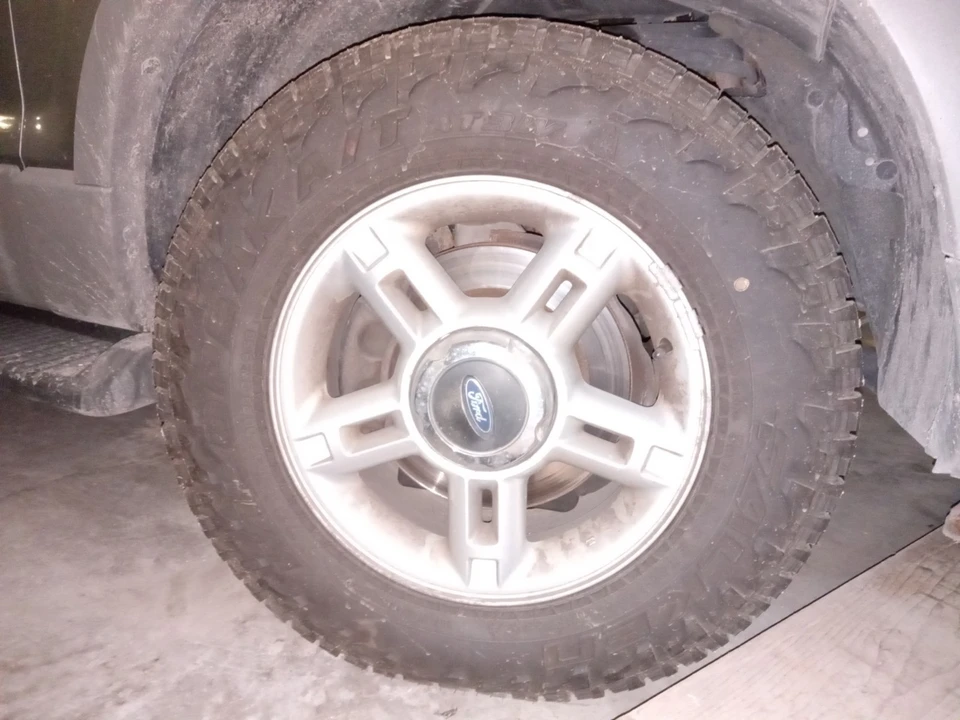 2002 Ford Explorer 3rd Gen - Image 6 of 20