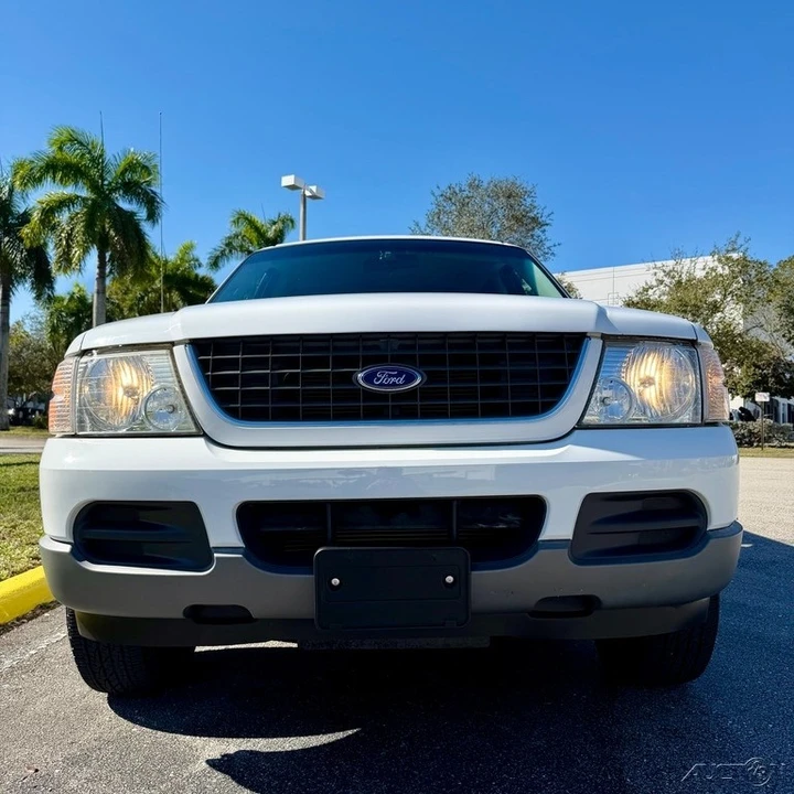 2002 Ford Explorer 3rd Gen - Image 5 of 21