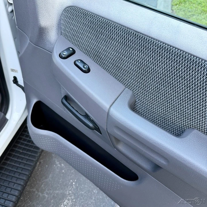 2002 Ford Explorer 3rd Gen - Image 17 of 21
