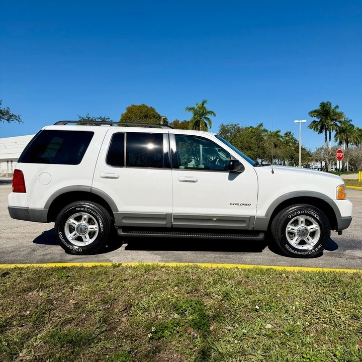 2002 Ford Explorer 3rd Gen - Image 8 of 21