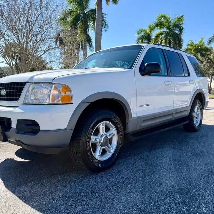 2002 Ford Explorer 3rd Gen - Image 3 of 21