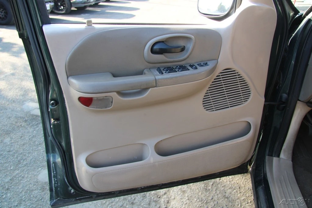 2002 Ford F-150 10th Gen - Image 11 of 21