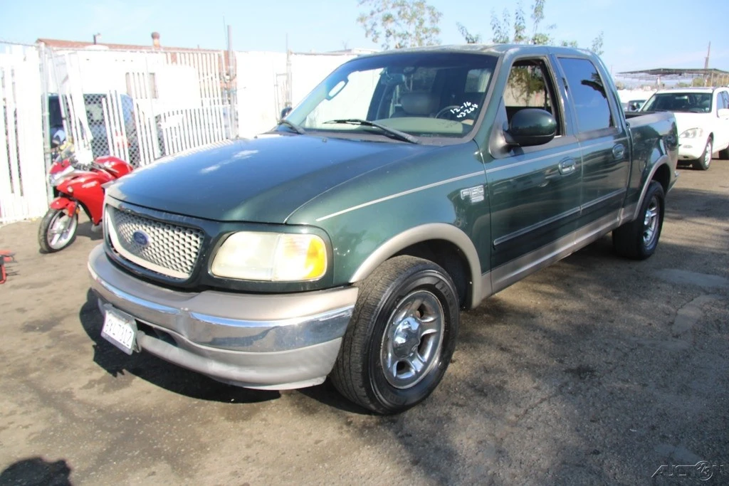 2002 Ford F-150 10th Gen - Image 2 of 21