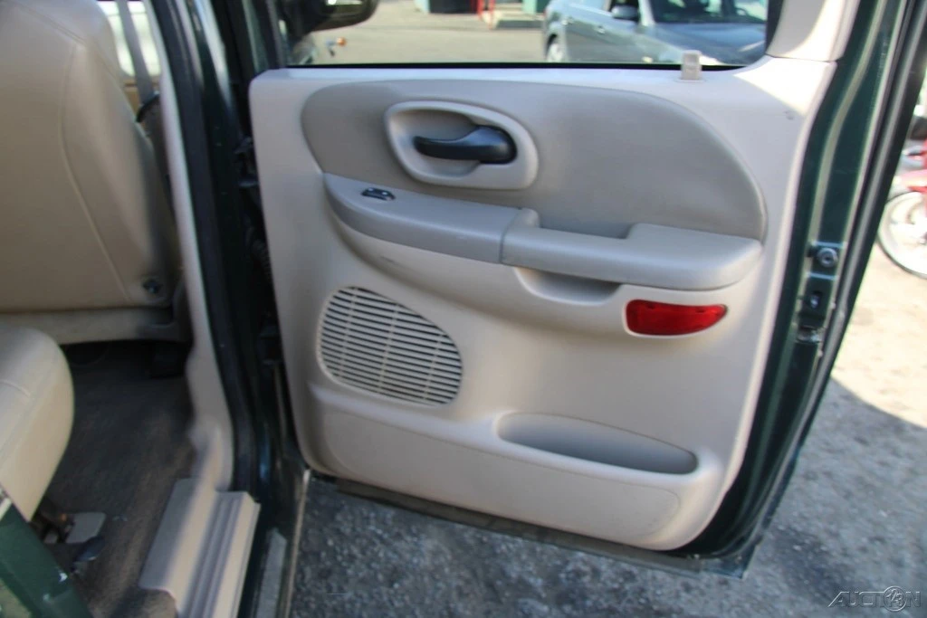 2002 Ford F-150 10th Gen - Image 20 of 21