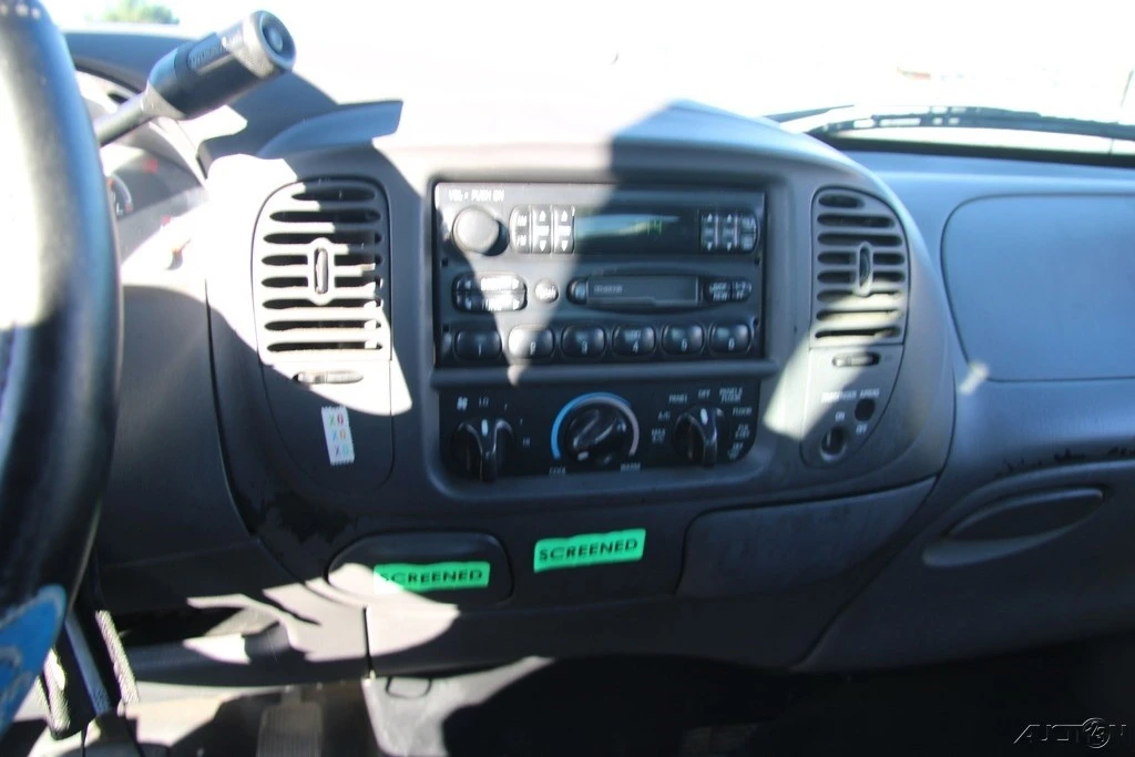 2002 Ford F-150 10th Gen - Image 16 of 21