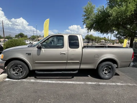 2002 Ford F-150 Lariat