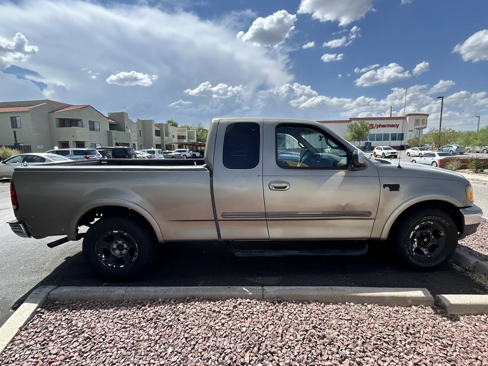 2002 Ford F-150 10th Gen - Image 13 of 14