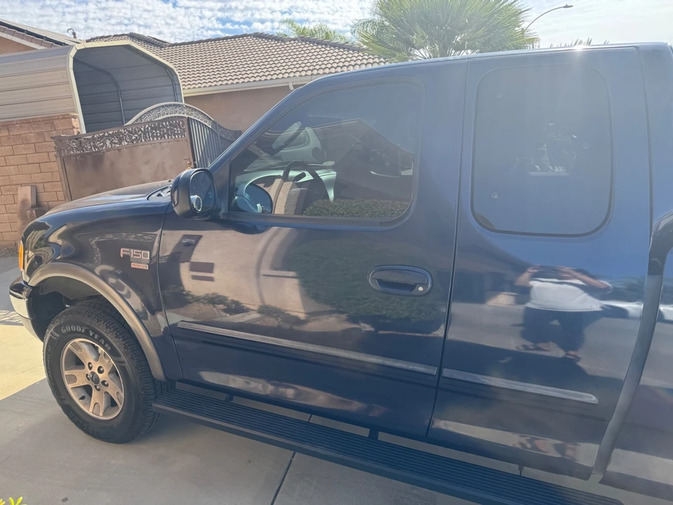 2002 Ford F-150 10th Gen - Image 3 of 20