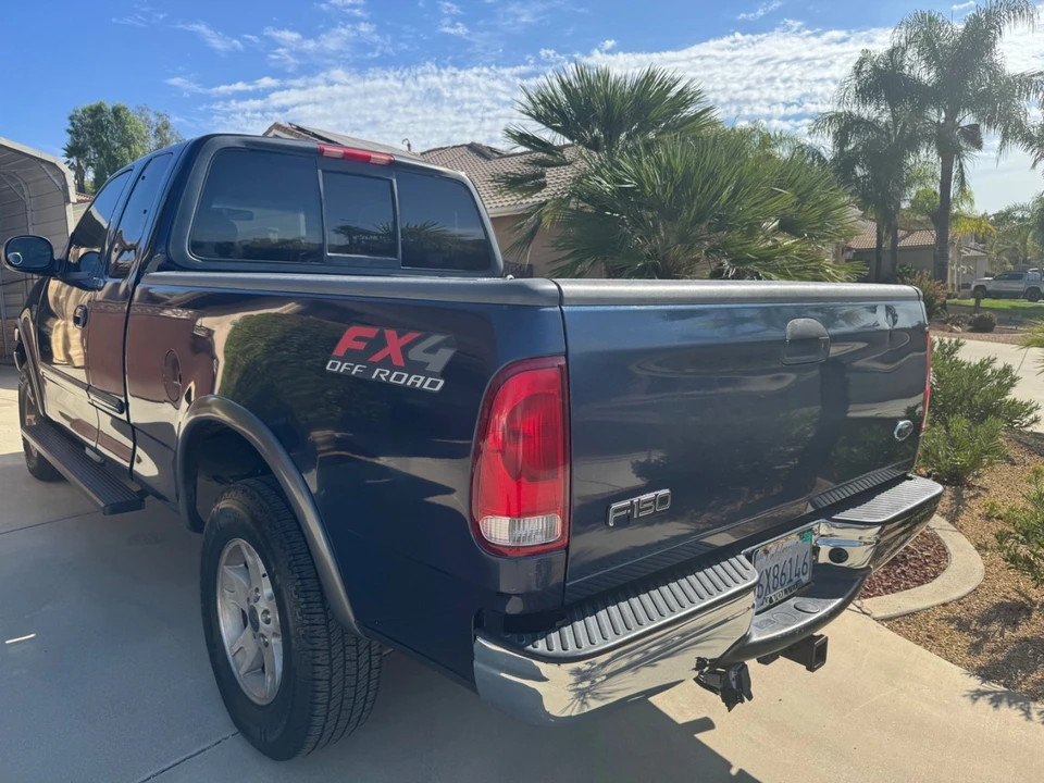 2002 Ford F-150 10th Gen - Image 2 of 20
