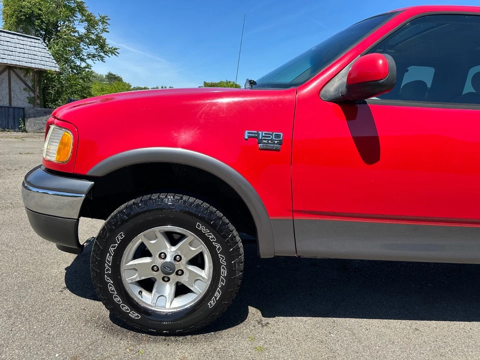 2002 Ford F-150 10th Gen - Image 14 of 31