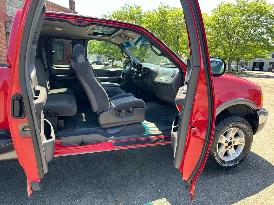 2002 Ford F-150 10th Gen - Image 23 of 31