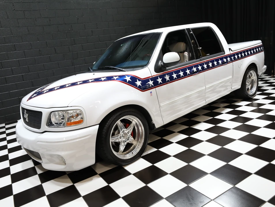 2002 Ford F-150 10th Gen - Image 2 of 31