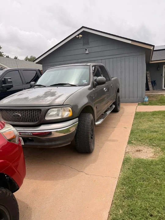 2002 Ford F-150 10th Gen - Image 3 of 4