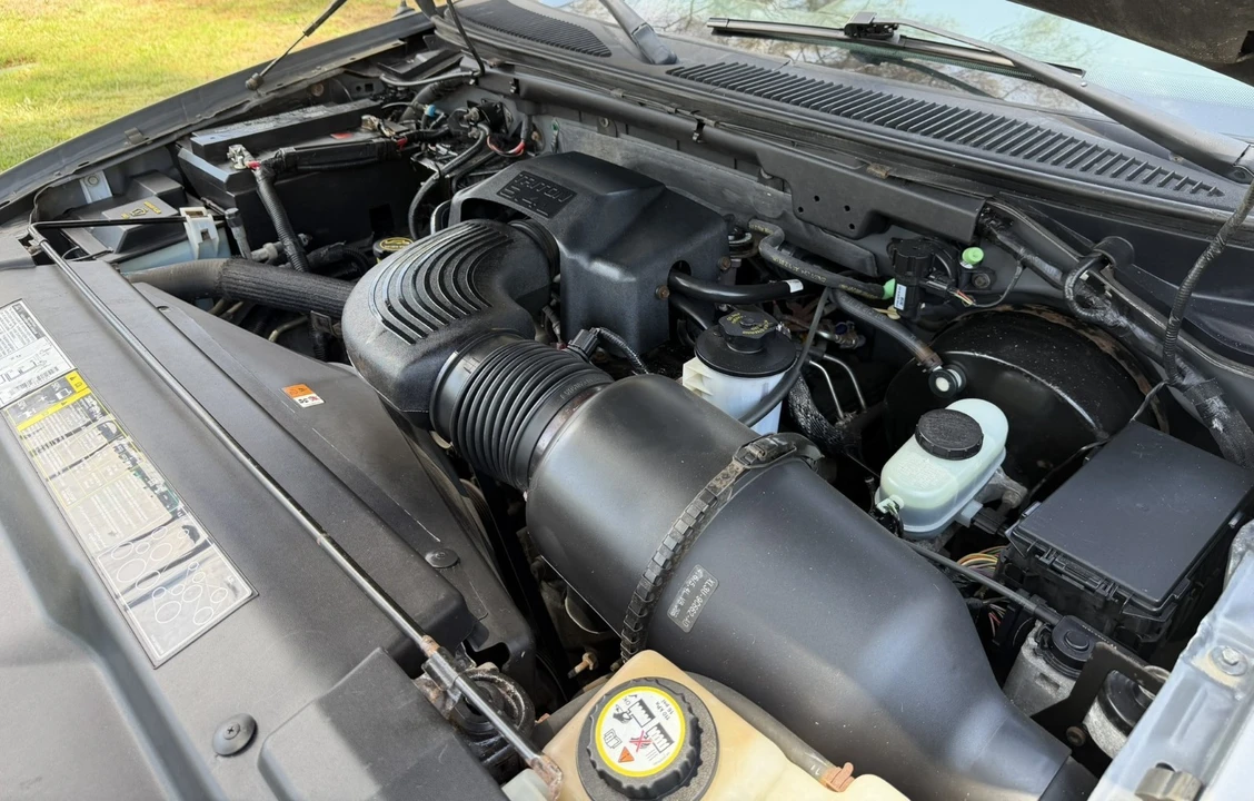 2002 Ford F-150 10th Gen - Image 13 of 30