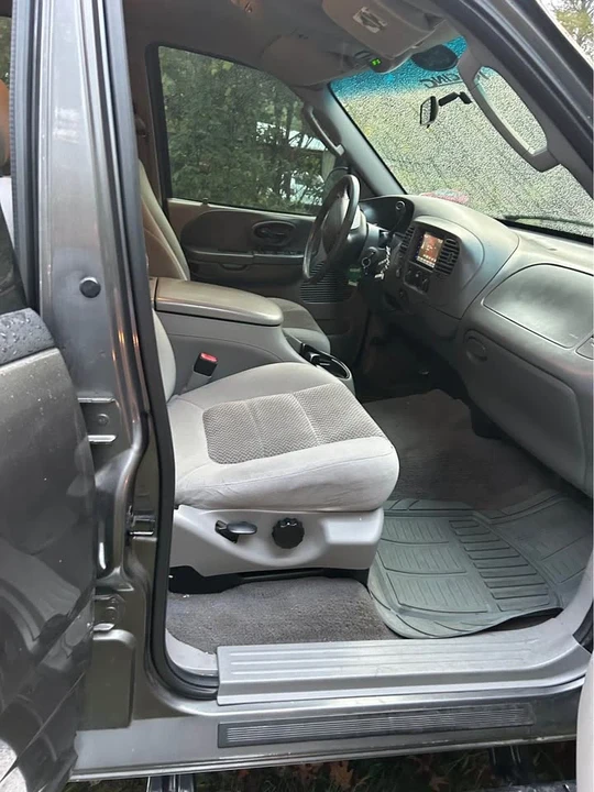 2002 Ford F-150 10th Gen - Image 4 of 5