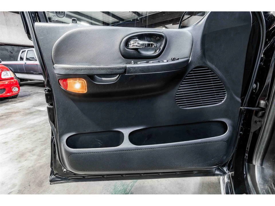 2002 Ford F-150 10th Gen - Image 12 of 25