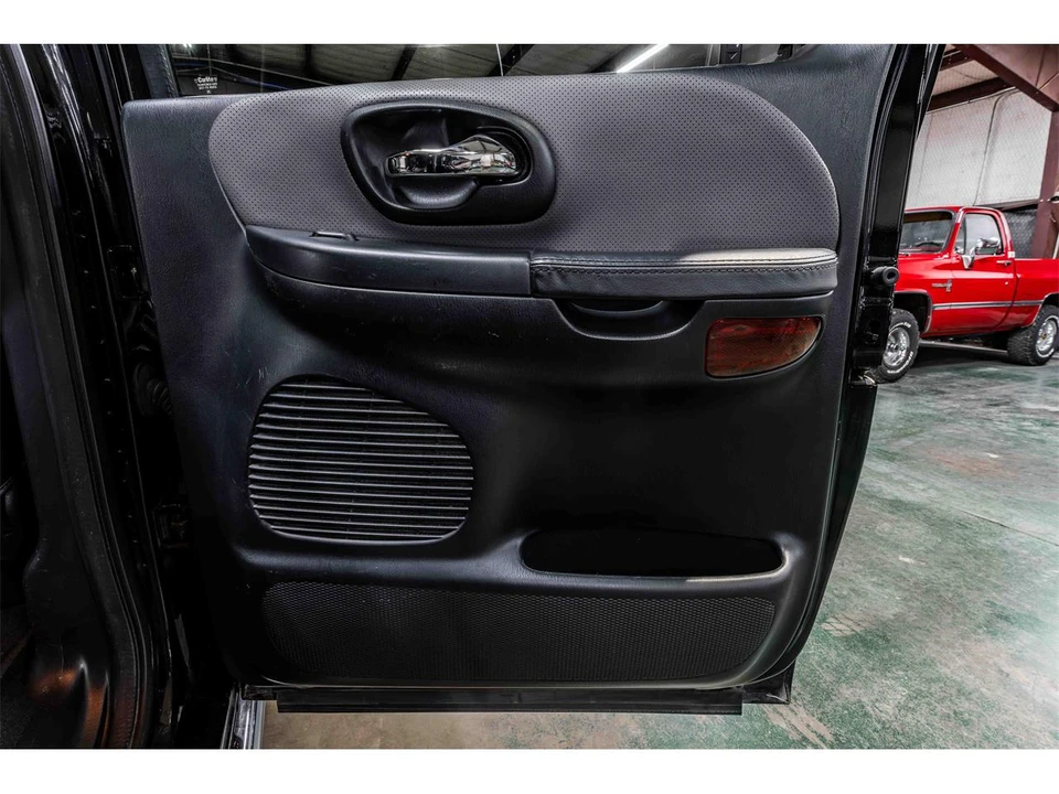 2002 Ford F-150 10th Gen - Image 20 of 25