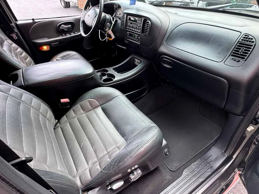2002 Ford F-150 10th Gen - Image 8 of 12