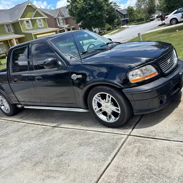 2002 Ford F-150 Harley-Davidson Pickup 4D 5 1/2 ft