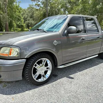 2002 Ford F-150 Harley-Davidson Pickup 4D 5 1/2 ft