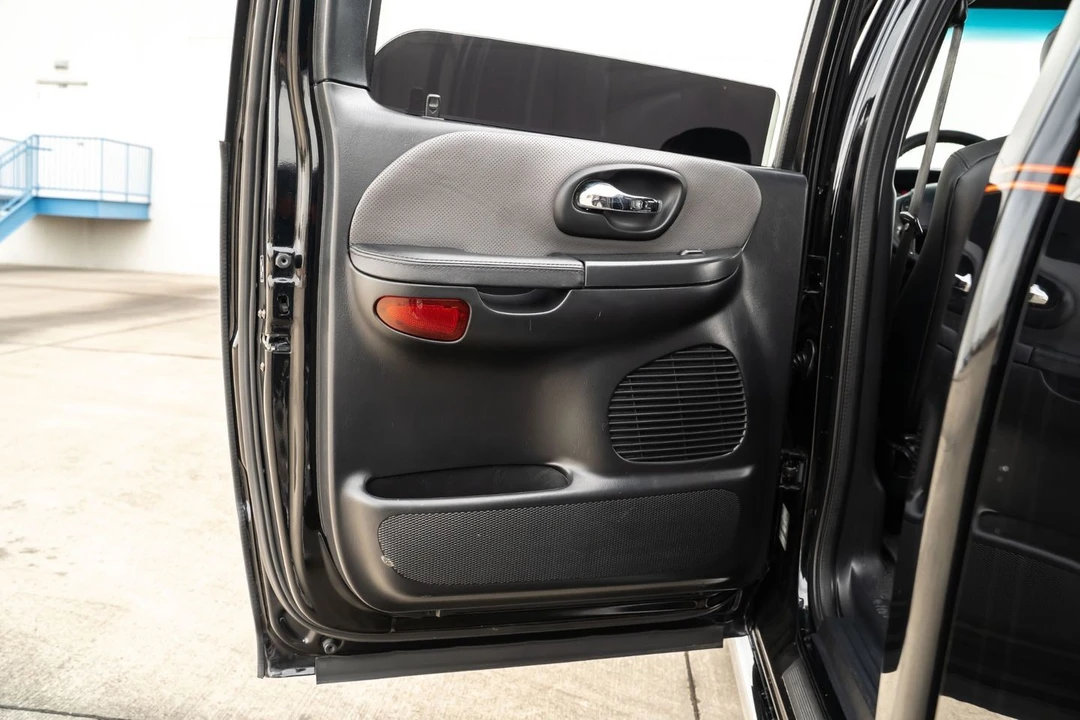 2002 Ford F-150 10th Gen - Image 19 of 31