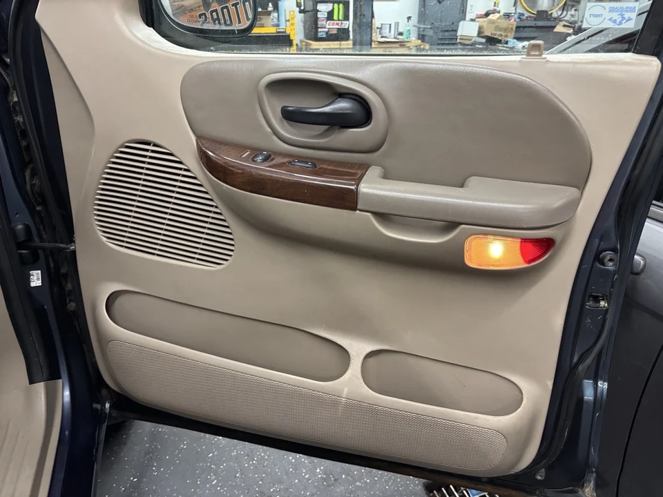 2002 Ford F-150 10th Gen - Image 13 of 21