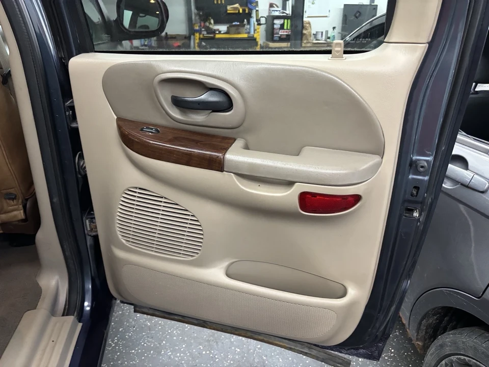 2002 Ford F-150 10th Gen - Image 16 of 21