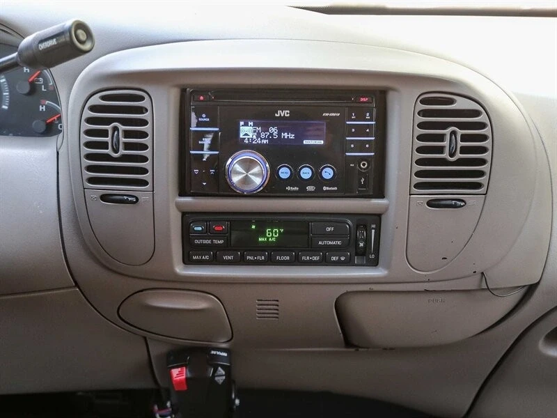 2002 Ford F-150 10th Gen - Image 18 of 21