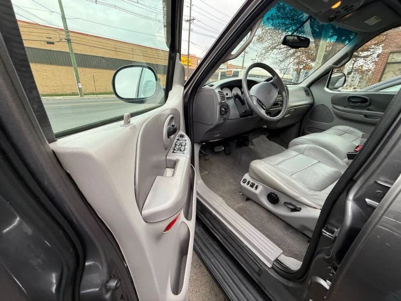 2002 Ford F-150 10th Gen - Image 8 of 12