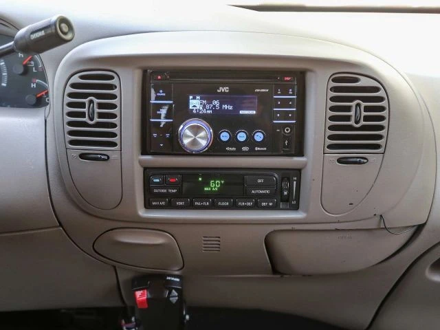 2002 Ford F-150 10th Gen - Image 18 of 21