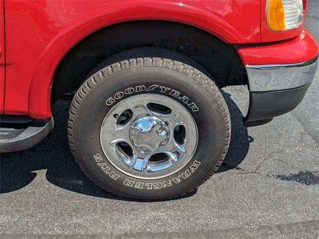 2002 Ford F-150 10th Gen - Image 9 of 12