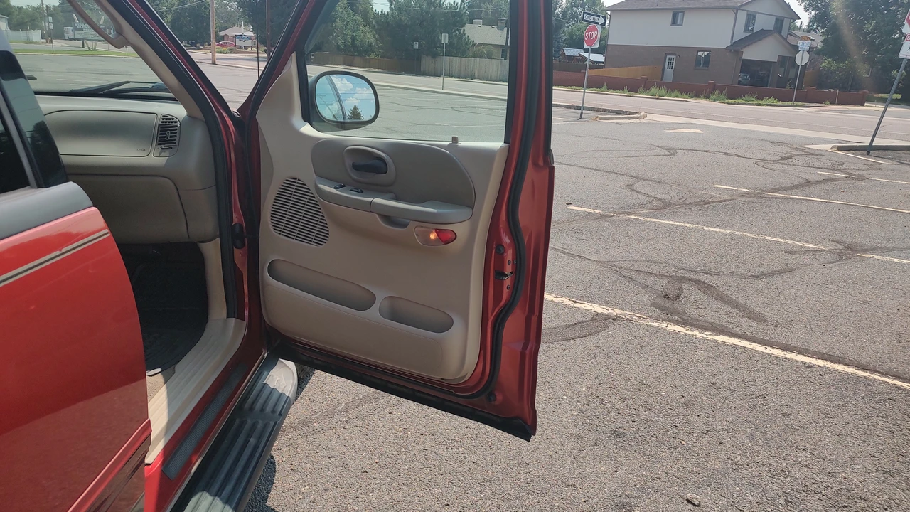 2002 Ford F-150 10th Gen - Image 31 of 31