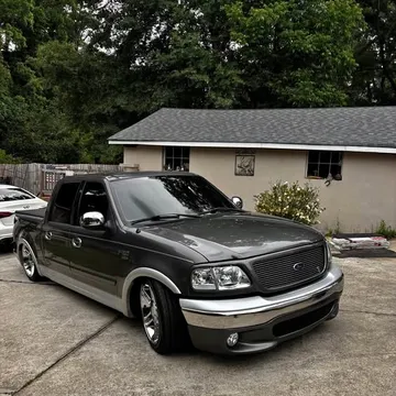 2002 Ford F-150 Lariat